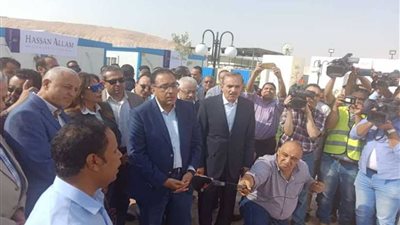 مدبولي: مشروع الهضبة الغربية حلم الأسايطة وتنفيذه بناءً على تكليفات الرئيس.. 