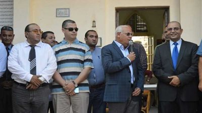 محافظ بورسعيد يشهد طابور مدرسة الفرنسيسكان في أول أيام العام الدراسي