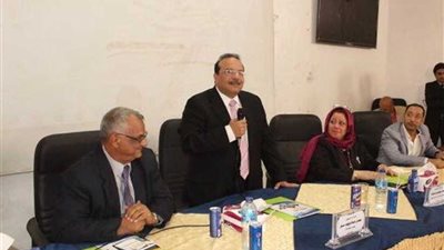 رئيس جامعة طنطا في دورة تأهيل طلاب كلية التربية