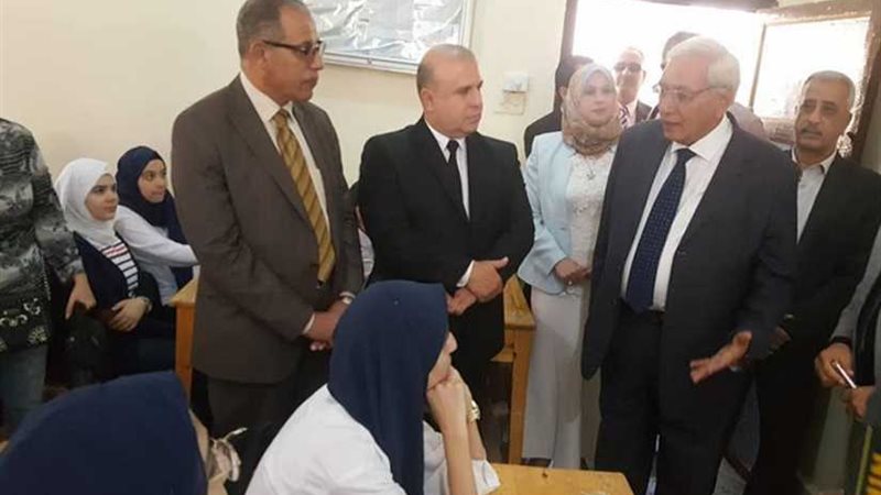 شاروبيم يتفقد مدارس