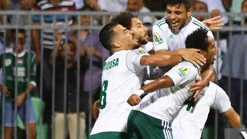 المصري يتأهل لنصف