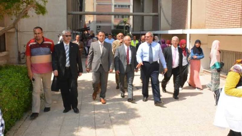 رئيس جامعة أسيوط