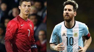 رونالدو وميسي يقودان تشكيل أفضل فريق في العالم