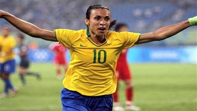 مارتا تتوج بجائزة أفضل لاعبة في العالم