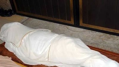 مصرع ربة منزل اصطدمها قطار أثناء عبورها مزلقان السكة الحديد بالبحيرة