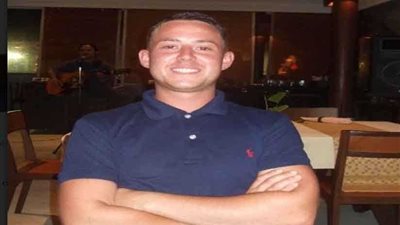 يقتل جدته بسكين 8 بوصات.. وقال 