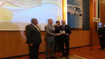 ميناء الإسكندرية يفوز بجائزة أفضل ميناء لتحقيق أعلى فائض في الإيرادات