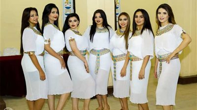 ملكات الجمال بالزي الفرعوني احتفالا باليوم العالمي للسياحة