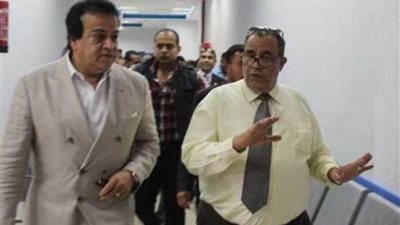 جولة تفقدية لوزير التعليم العالي بجامعة جنوب الوادي