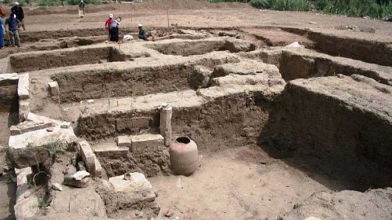 الآثار : اكتشاف مبنى