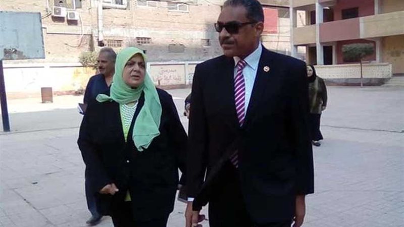 حراسة أمنية على مجمع