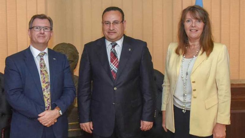 قنصوه  يستقبل مبعوث