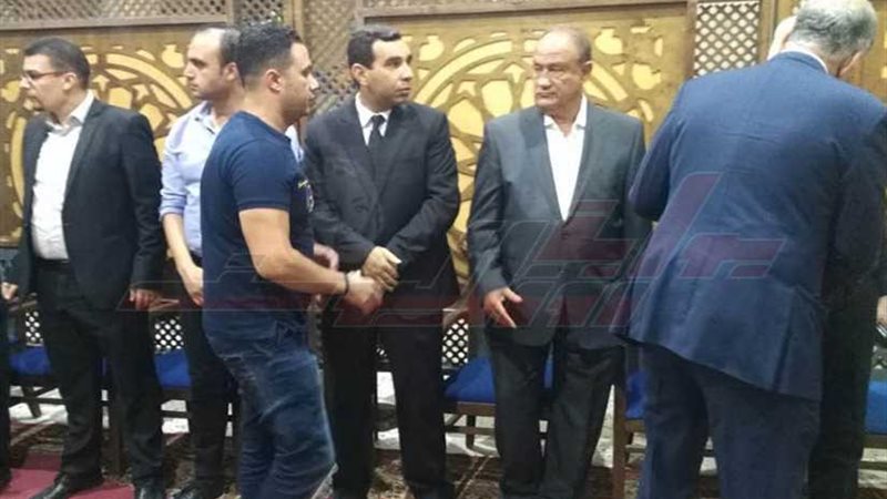 حمادة أنور يحضر عزاء