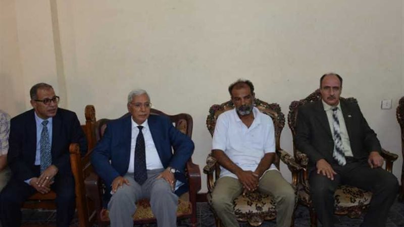 محافظ الدقهلية يلتقي