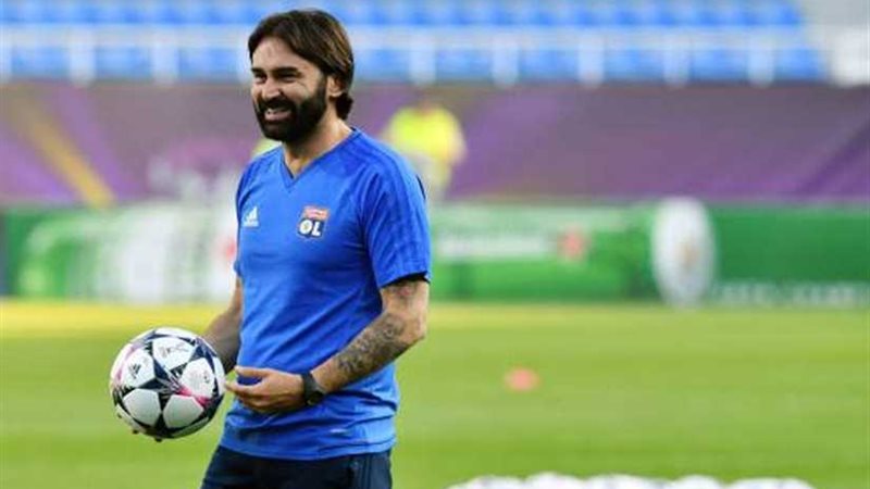 المدير الفني لفريق