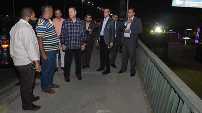 محافظ بني سويف يتفقد تجميل الميادين والشوارع فجرا