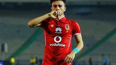 صلاح محسن يقود هجوم الأهلي أمام النجمة اللبناني