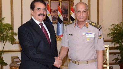 وزير الدفاع يلتقى قائد التحالف الإسلامى العسكرى لمحاربة الإرهاب