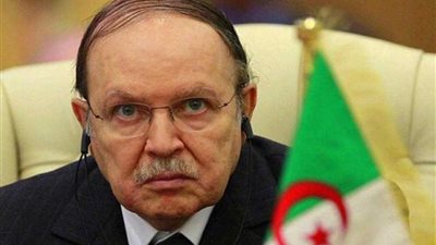 الرئيس الجزائري بوتفليقة يجري حركة تغييرات في الولاة شملت 18 ولاية