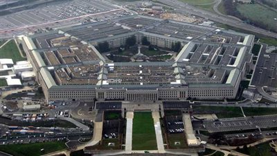 البنتاجون: وقف أحد كبار مستشاري رئيس الأركان المشتركة الأمريكية عن العمل لسوء سلوكه