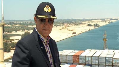 مميش يبحث تنفيذ مشروعات داخل الأرصفة الجديدة بشرق بورسعيد