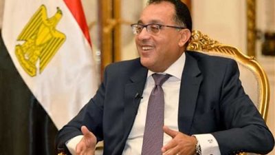 رئيس الوزراء يلتقي مجموعة سياحية للشراكة في مشروعات بالعلمين والبحر الأحمر