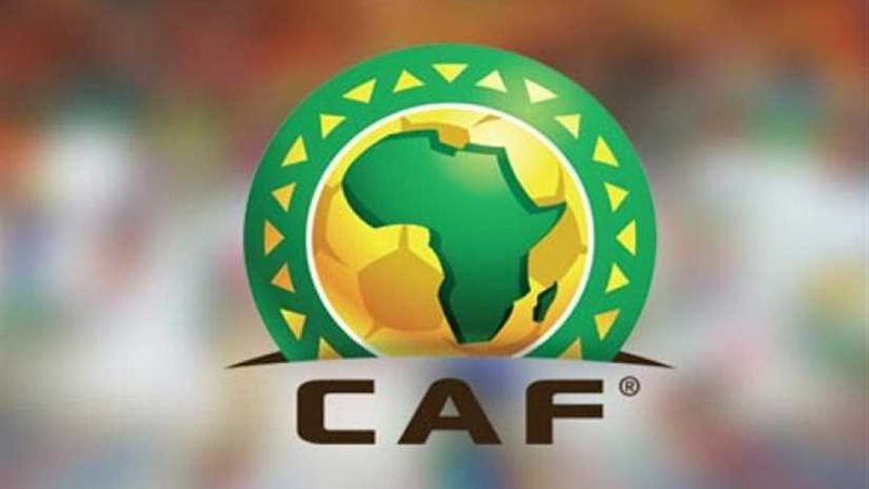 الكاف يعاقب الأهلي