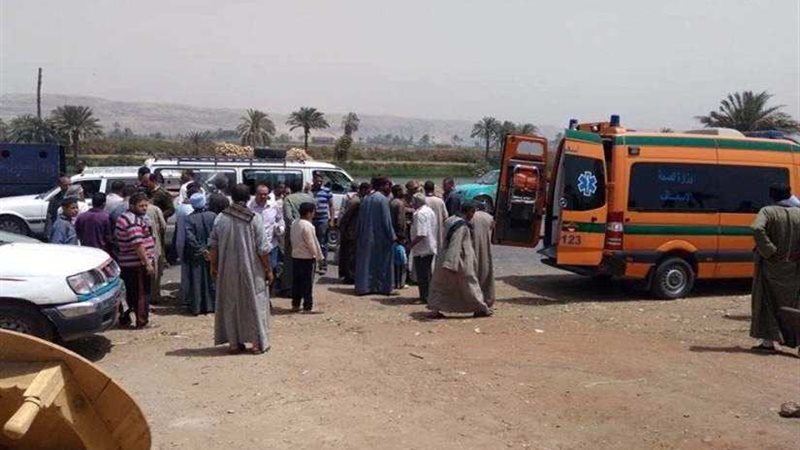 مصرع عامل نظافة فى