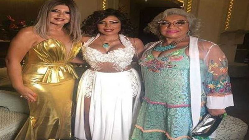 ناهد السباعي بفستان