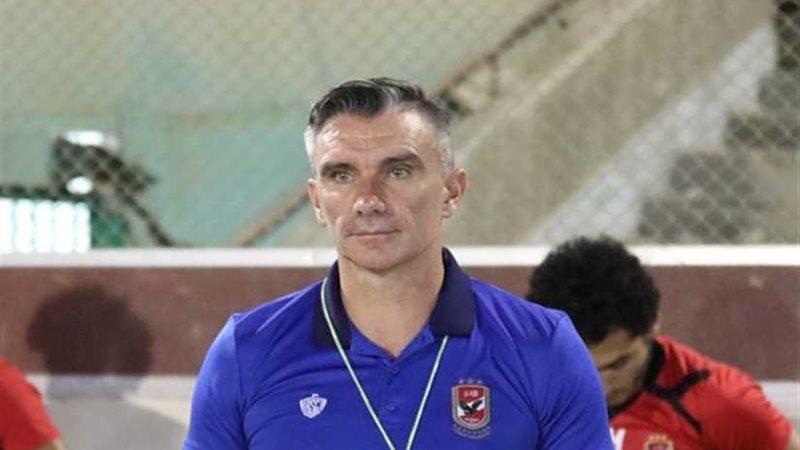 كارتيرون يجتمع بجهازه