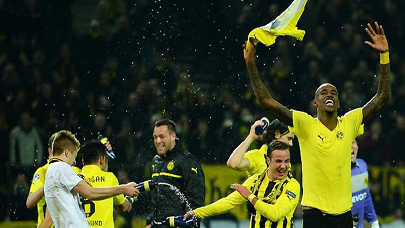 بروسيا دورتموند يتصدر