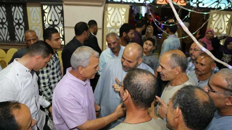 محافظ المنوفية يهنئ