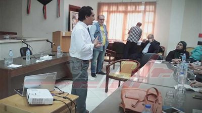 عبدالمجيد يفتتح الدورة التدريبة الثانية لمحافظات القناة 