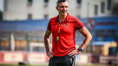 كارتيرون يخصص فقرة خاصة للتسديد بمران الأهلي