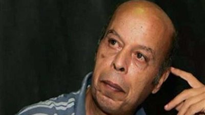 رحيل نجم فريق الكرة بالأهلي 