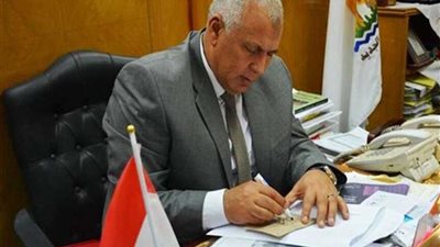 محافظ الوادي الجديد يقرر تعديل مواعيد العمل بكافة المصالح الحكومية