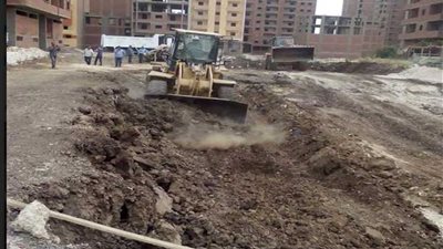 إزالة 16 تعديا على أراضٍٍ زراعية بأسيوط