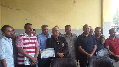 تكريم العاملين المتميزين بـ