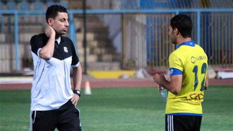 أبو جريشة يضم 22