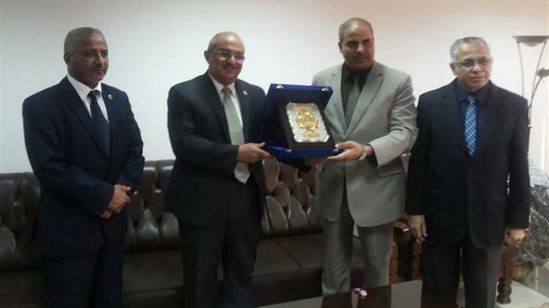 الجمال يستقبل رئيس