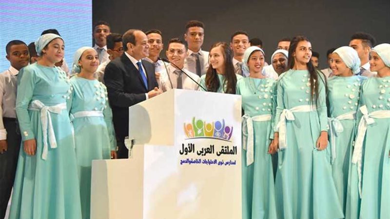 الرئيس السيسي يفتتح