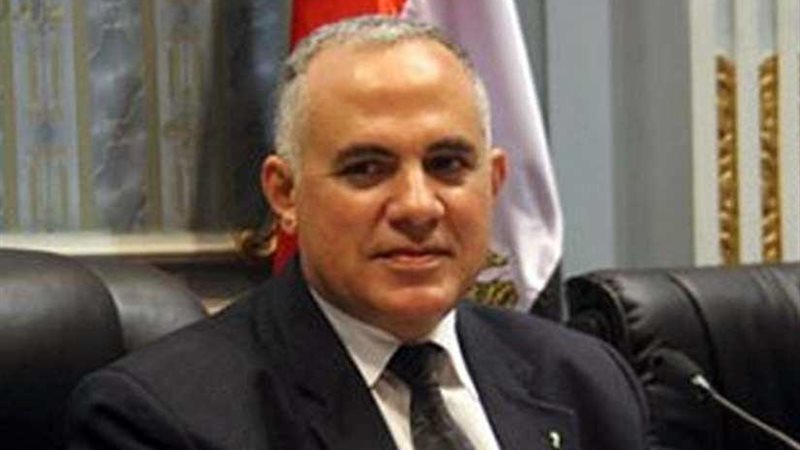وزير الري يعرض استراتيجية