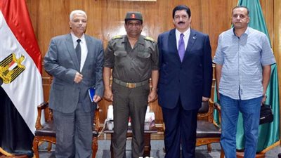 القليوبية تبحث مع جهاز الخدمة الوطنية إنشاء مشروعات بالمحافظة