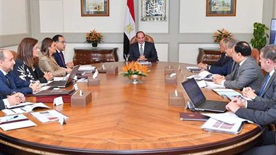 المتحدث الرئاسي: اجتماع الرئيس مع المجموعة الاقتصادية كشف ارتفاع معدل النمو 5.3% وتراجع البطالة إلى 9.9%