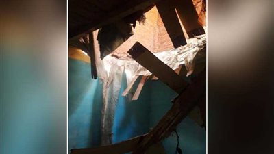 انهيار جزئي لسقف منزل الروضة ومحافظ المنوفية يوجه بتوفير مسكن بديل للأسرة