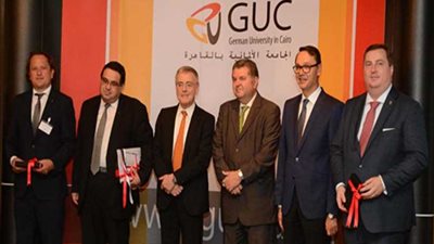 وفد ألماني من كبرى شركات الهندسة والعمارة يزور الجامعة الألمانية بالقاهرة
