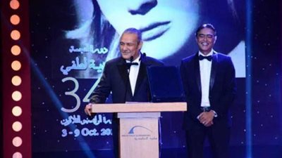 رسائل نجوم الفن لدعم فاروق الفيشاوي بعد اصابته بالسرطان 