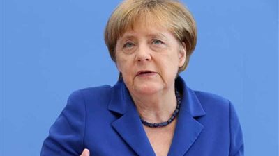 ميركل: حل القضية الفلسطينية يكمن في إقامة دولتين فلسطينية وإسرائيلية