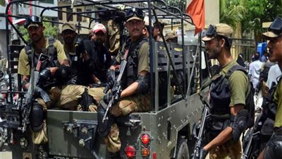 اعتقال 28 طالبا خلال مظاهرة احتجاجية بجامعة بيشاور الباكستانية