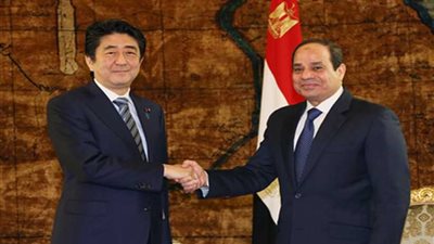 وزير الخارجية‬ يسلم ‪رسالة من الرئيس السيسي إلى رئيس وزراء اليابان